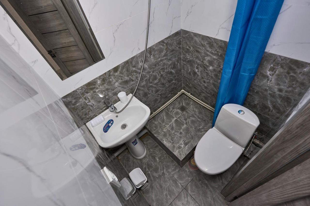 Aparthotel Апарт 33 Almaty Exterior foto